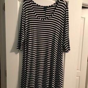 rue 21 black and white striped dress